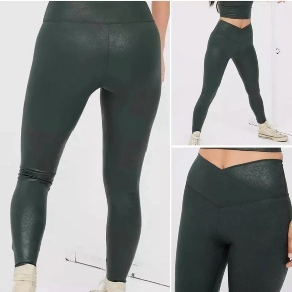 aerie Pants - Aerie Offline Crossover Crackle leggings